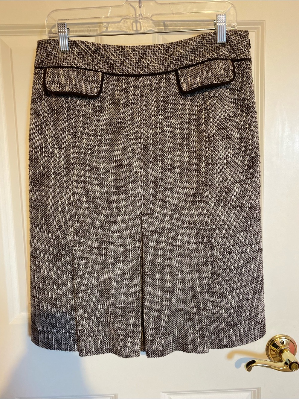 Ann Taylor Loft black white gray tweed pencil skirt with pockets size 10